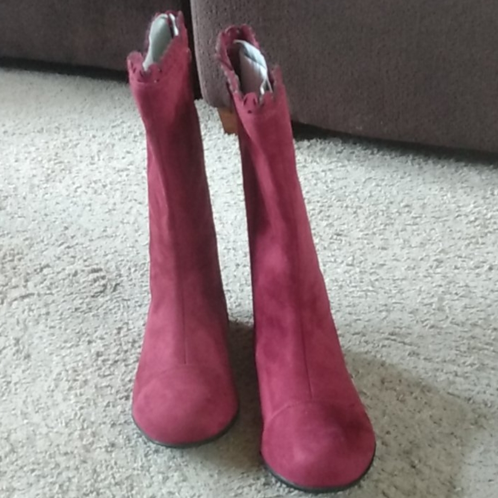 Jessica London suede boots 7.5 wide width Burgendy